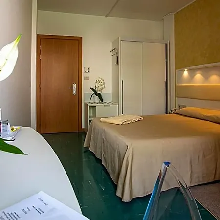 Hotel Mar Del Plata 4*